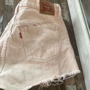 Women Levi 501 shorts